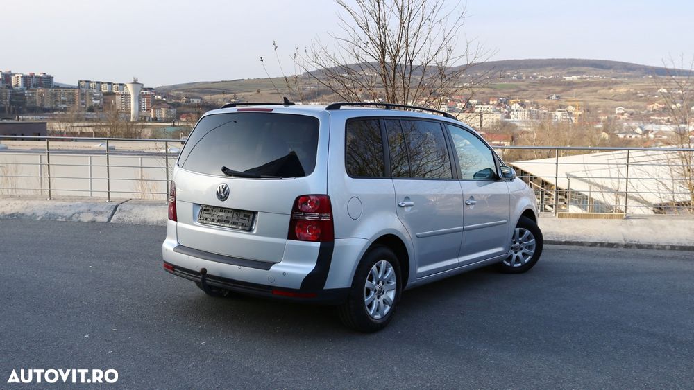 Volkswagen Touran 1.9 TDI DPF Highline - 12