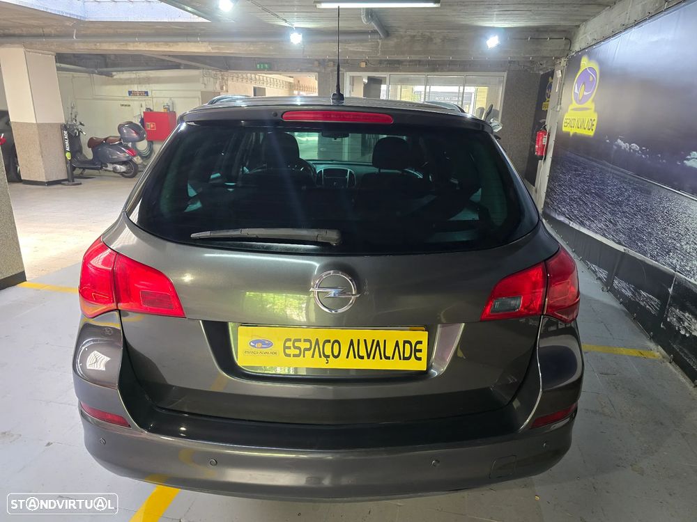 Opel Astra Sports Tourer 1.7 CDTi Cosmo - 4
