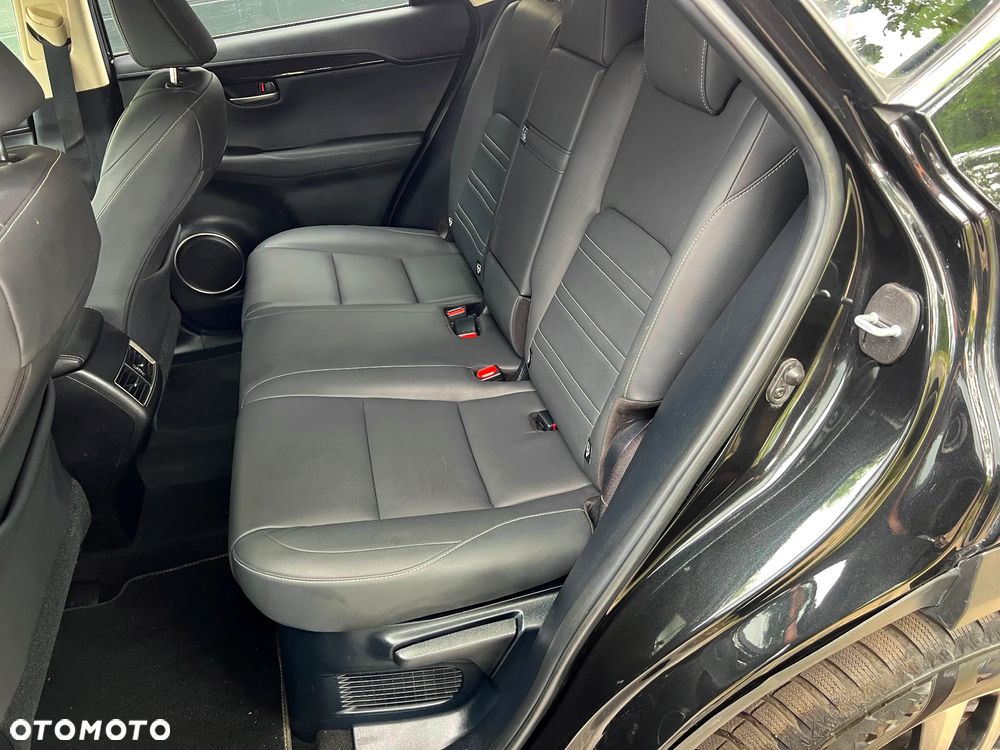 Lexus NX 300h Elegance + Business AWD - 22