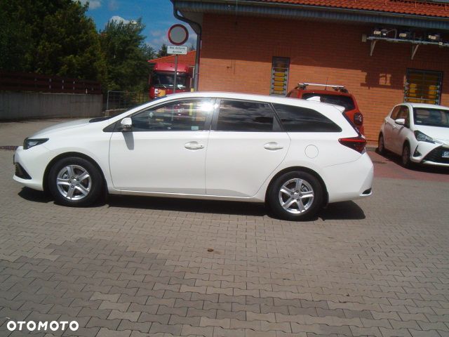 Toyota Auris - 8