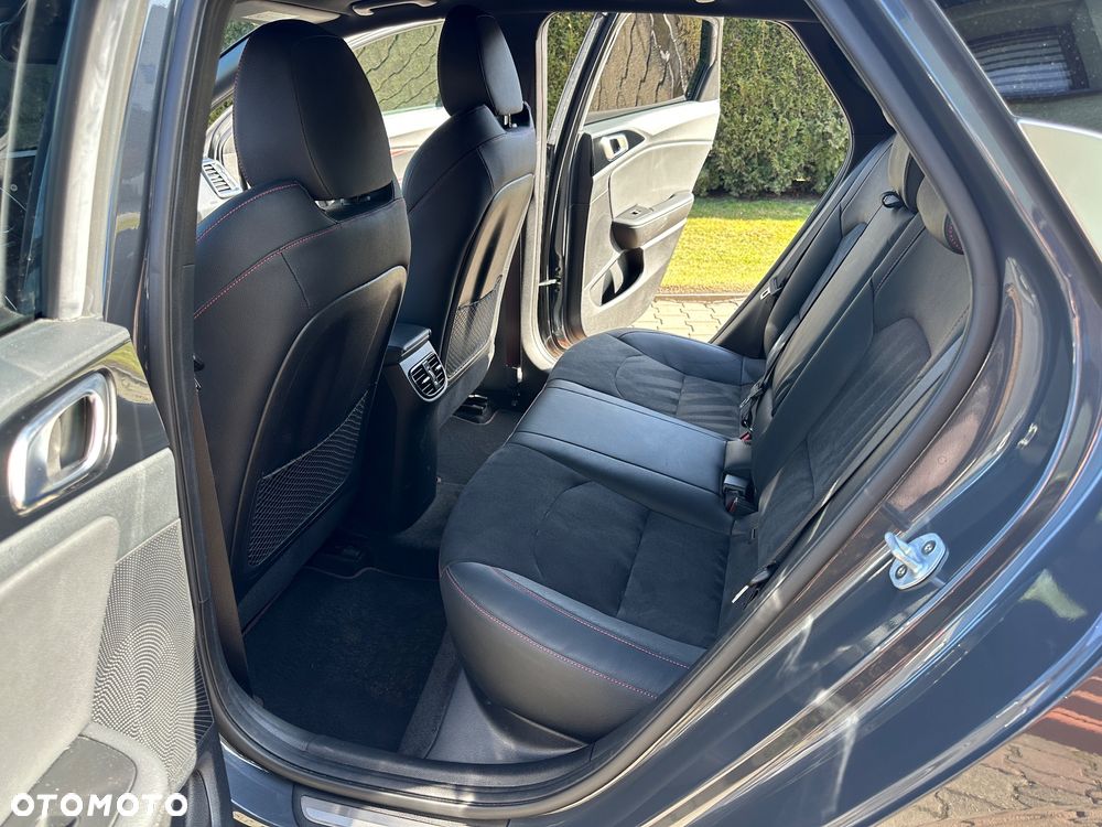 Kia ProCeed 1.6 T-GDI GT - 23