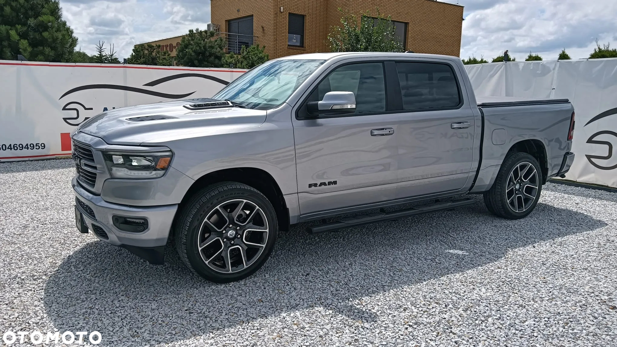 Dodge RAM 1500 5.7 4x4 - 10
