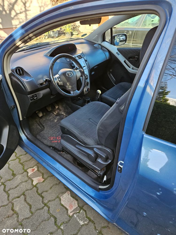 Toyota Yaris 1.0 Luna A/C - 23