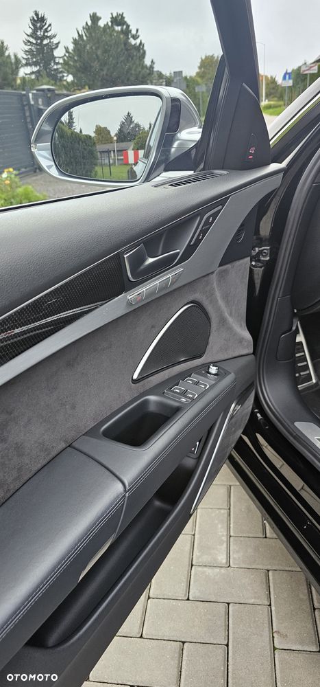 Audi S8 - 10