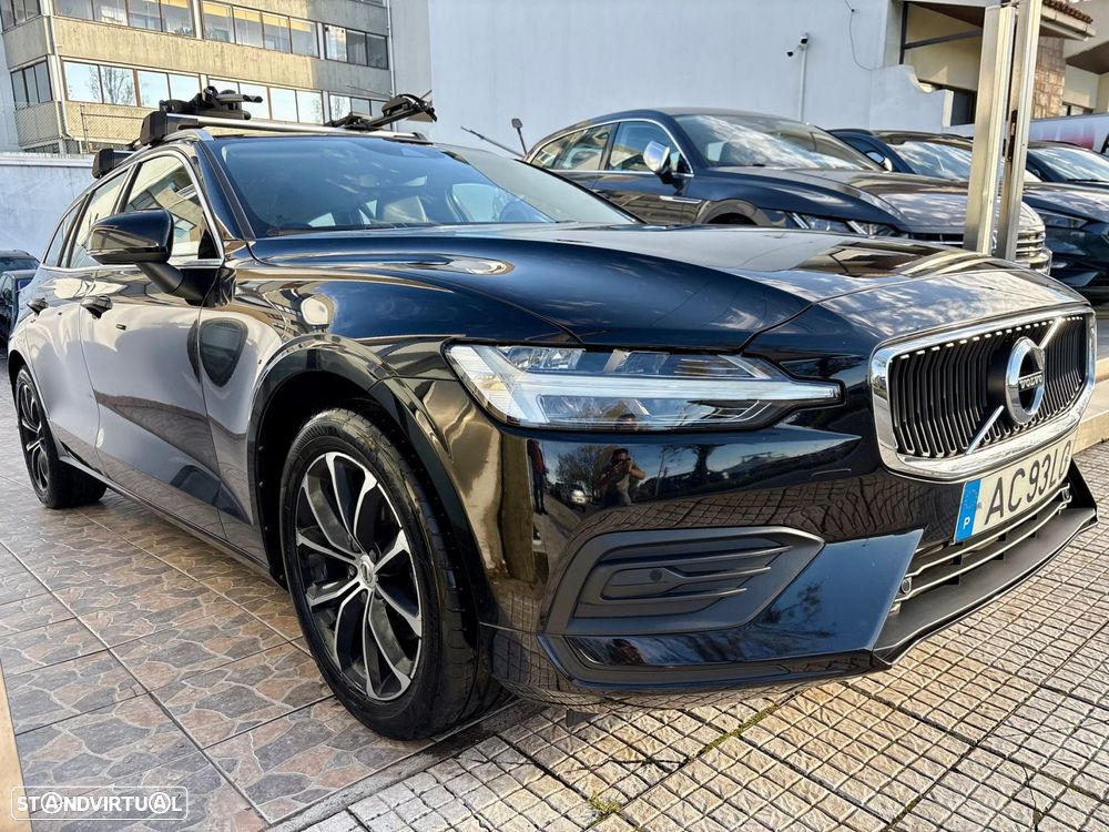 Volvo V60 2.0 D3 Momentum Plus - 1