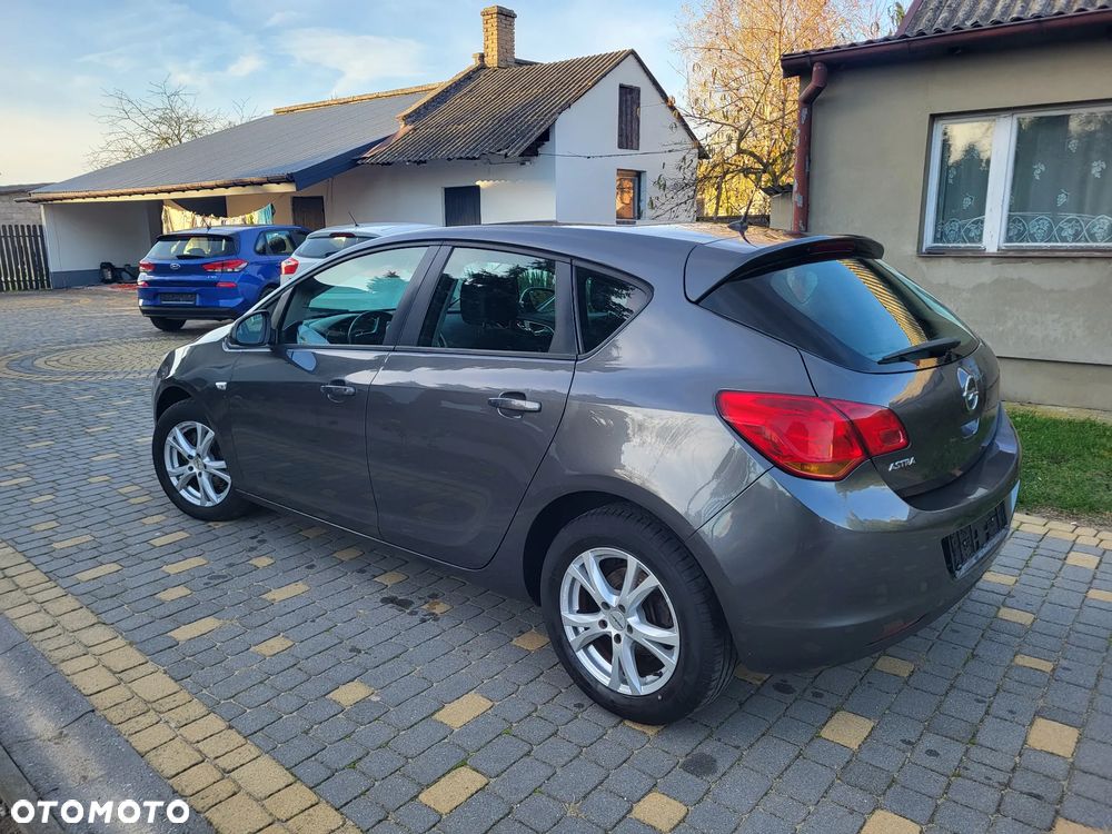 Opel Astra IV 1.6 Edition - 14