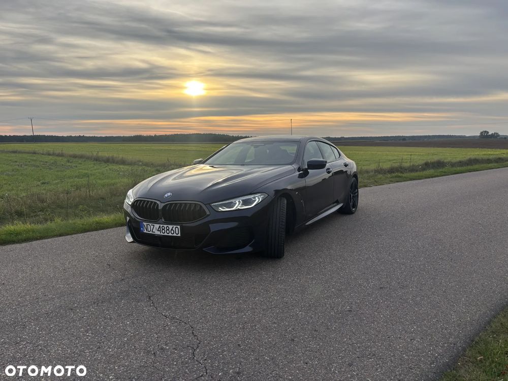 BMW Seria 8 M850i xDrive - 1