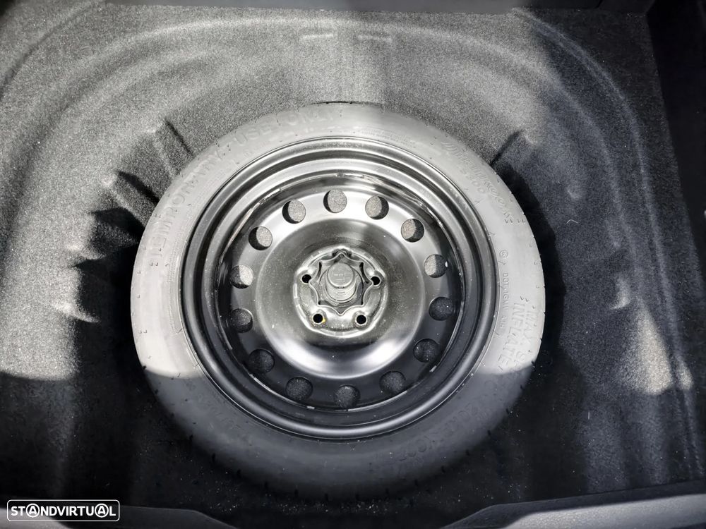 VW Golf Variant 1.6 TDi R-Line - 34