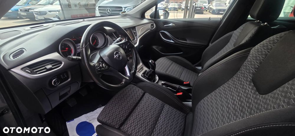 Opel Astra 1.6 D Start/Stop Dynamic - 31