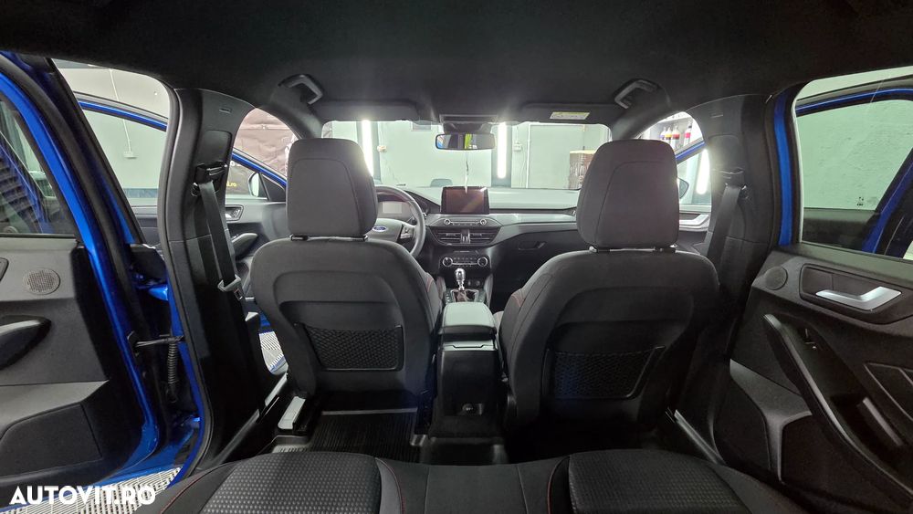 Ford Focus 1.5 EcoBoost ST-Line - 23
