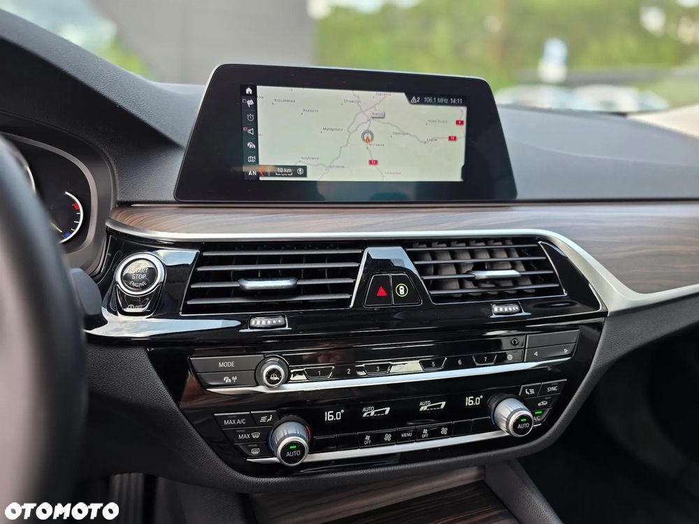 BMW Seria 5 520i GPF Sport Line sport - 28