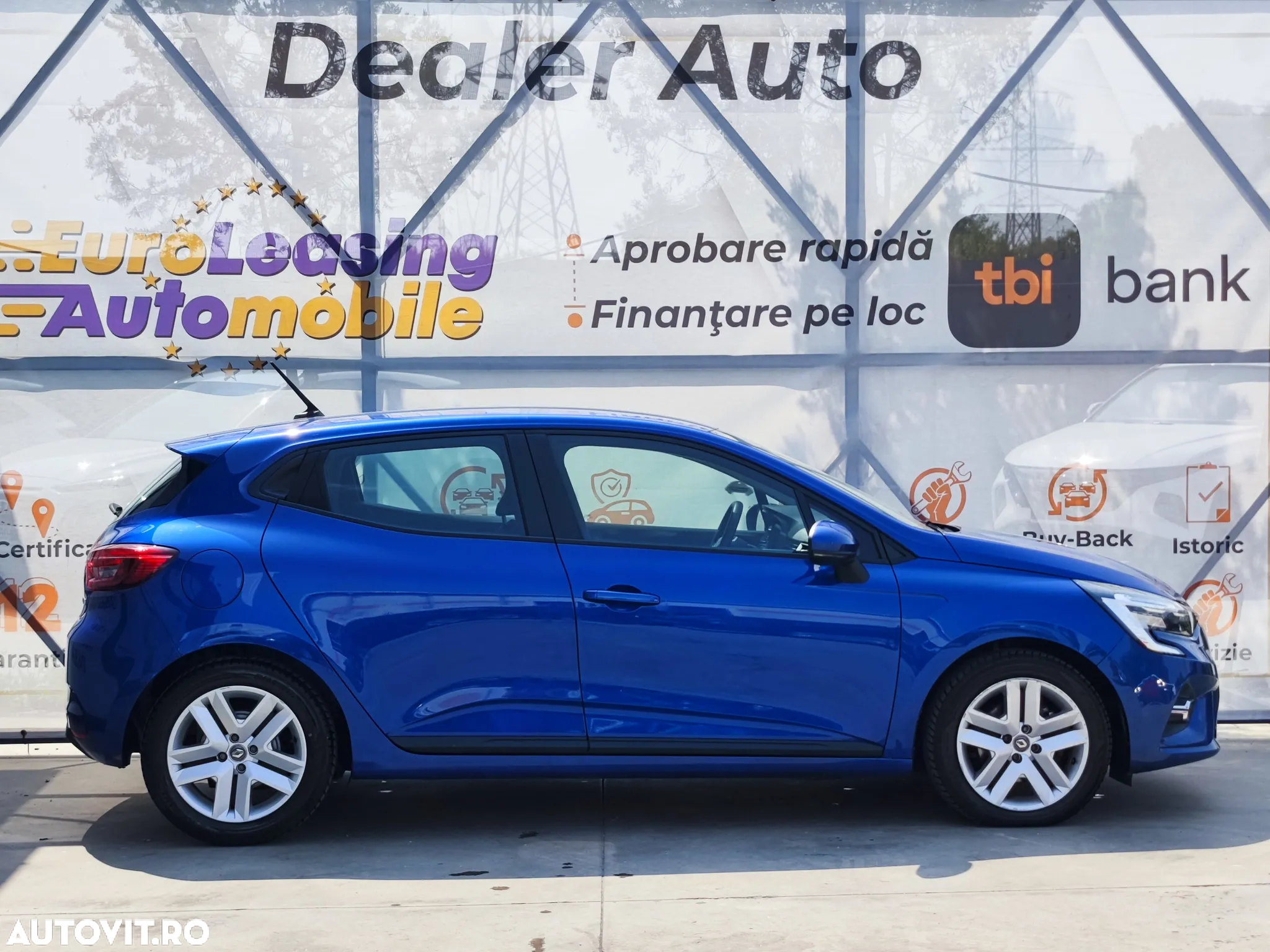 Renault Clio E-TECH Hybrid 140 ZEN - 4