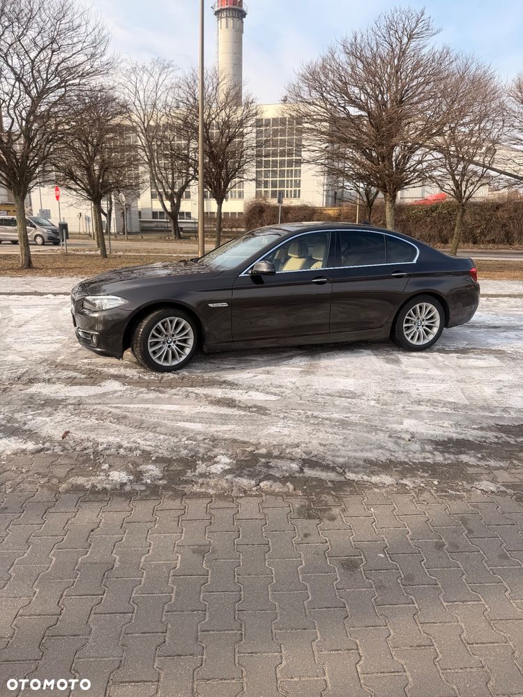 BMW Seria 5 520d xDrive Luxury Line - 3