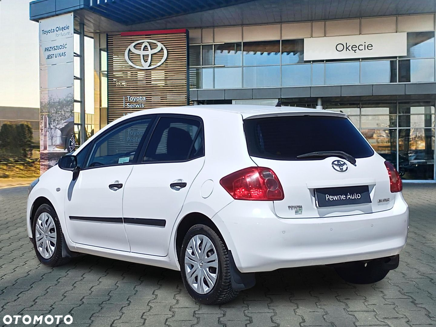 Toyota Auris 1.33 VVT-i Terra - 4