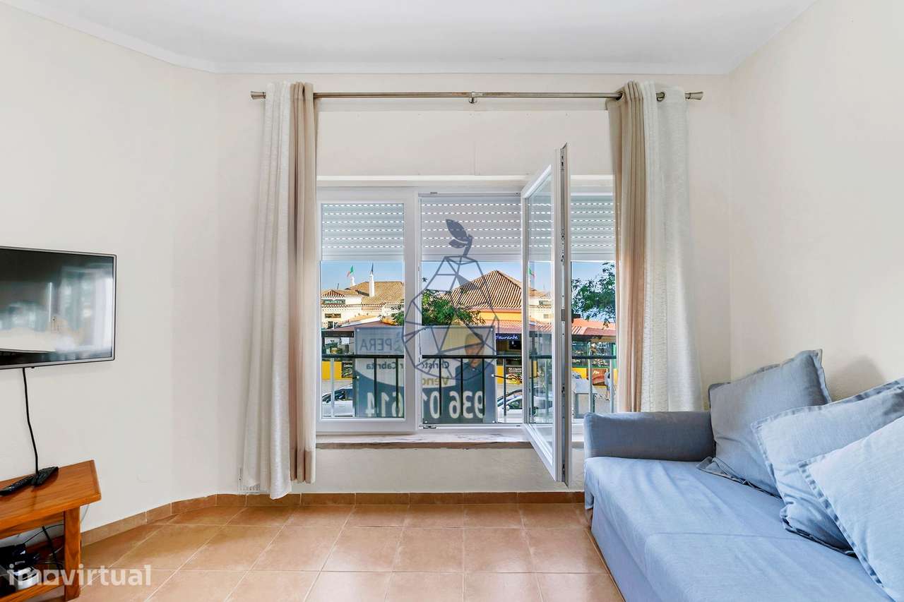 Apartamento T1 Renovado a dois passos do Areal da Praia da Rocha - Grande imagem: 4/35