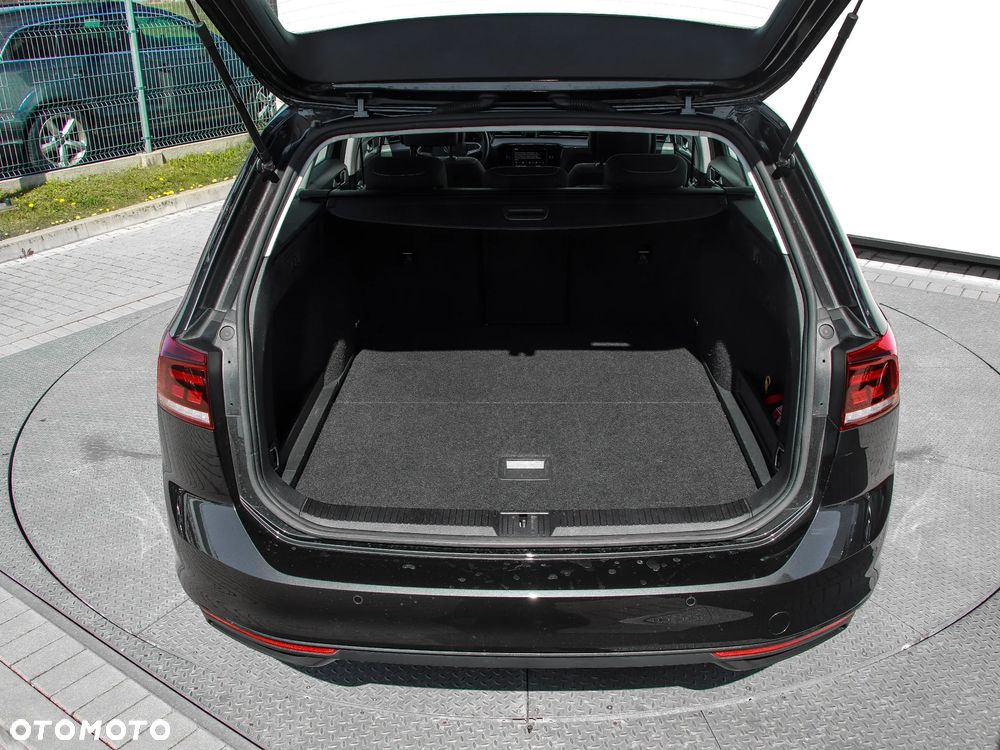 Volkswagen Passat 2.0 TSI Business DSG - 10
