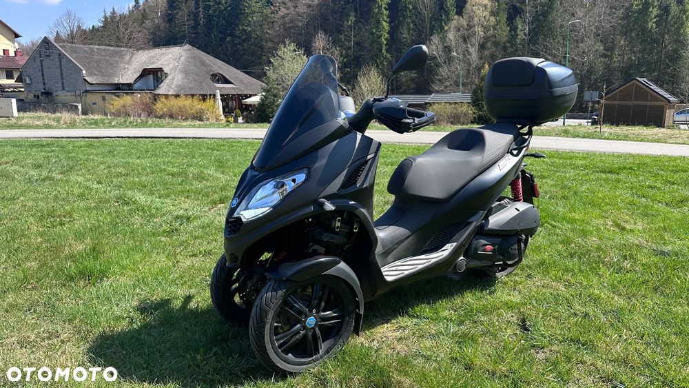 Piaggio MP-3 - 1
