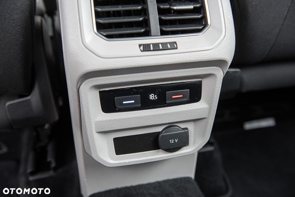 Volkswagen Tiguan - 27