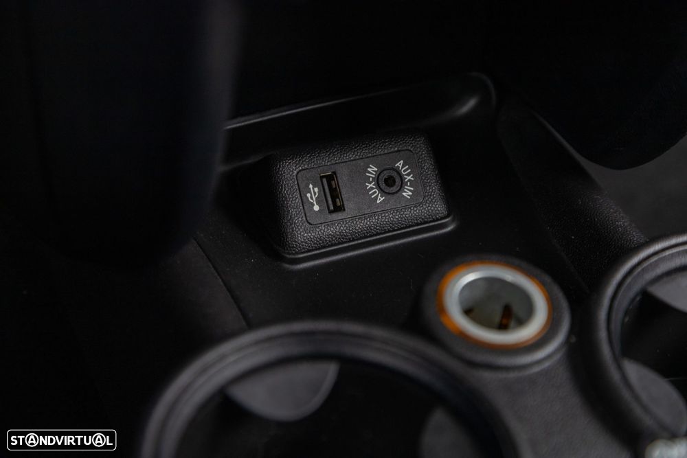 MINI 3 Portas One D - 43