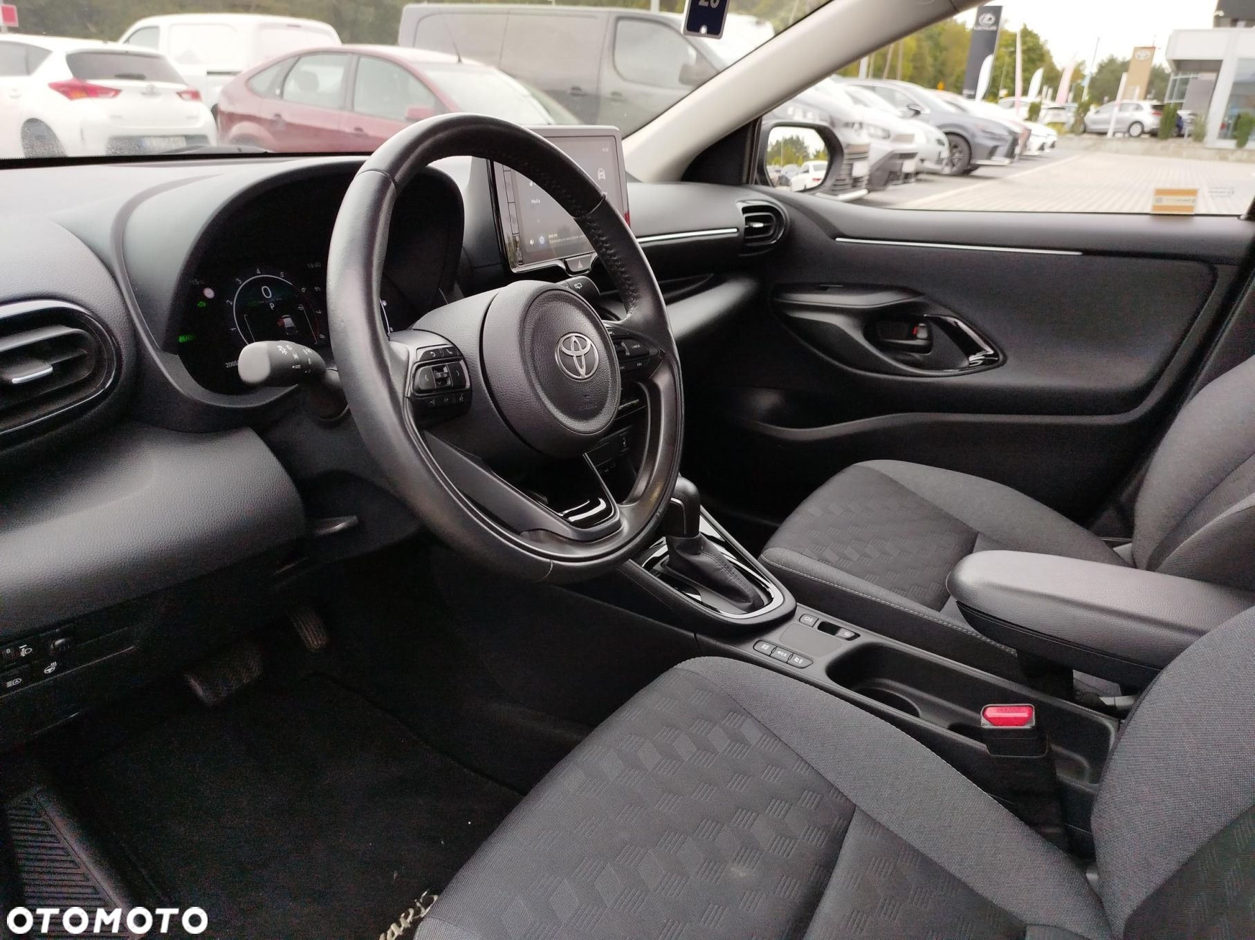 Toyota Yaris - 10