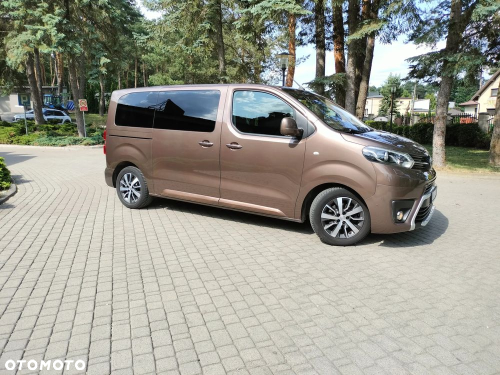 Toyota Proace Verso 2.0 D4-D Medium VIP - 28