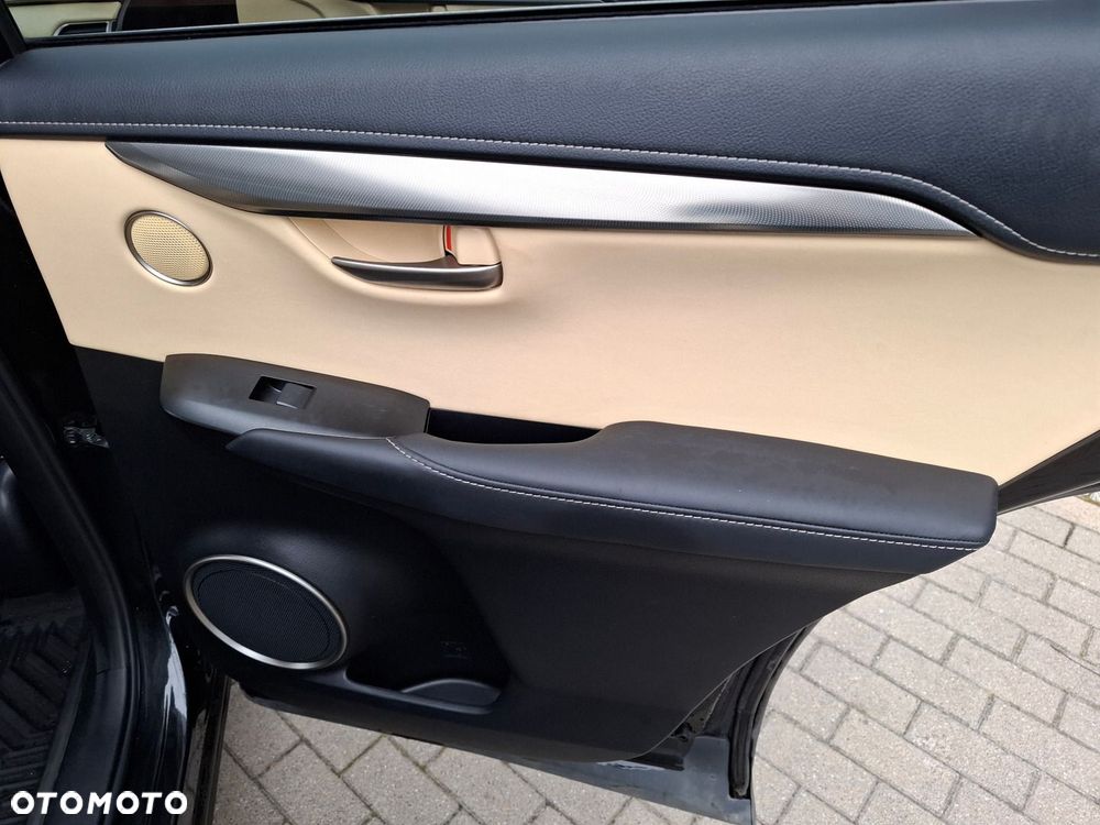 Lexus NX 200t Comfort AWD - 25