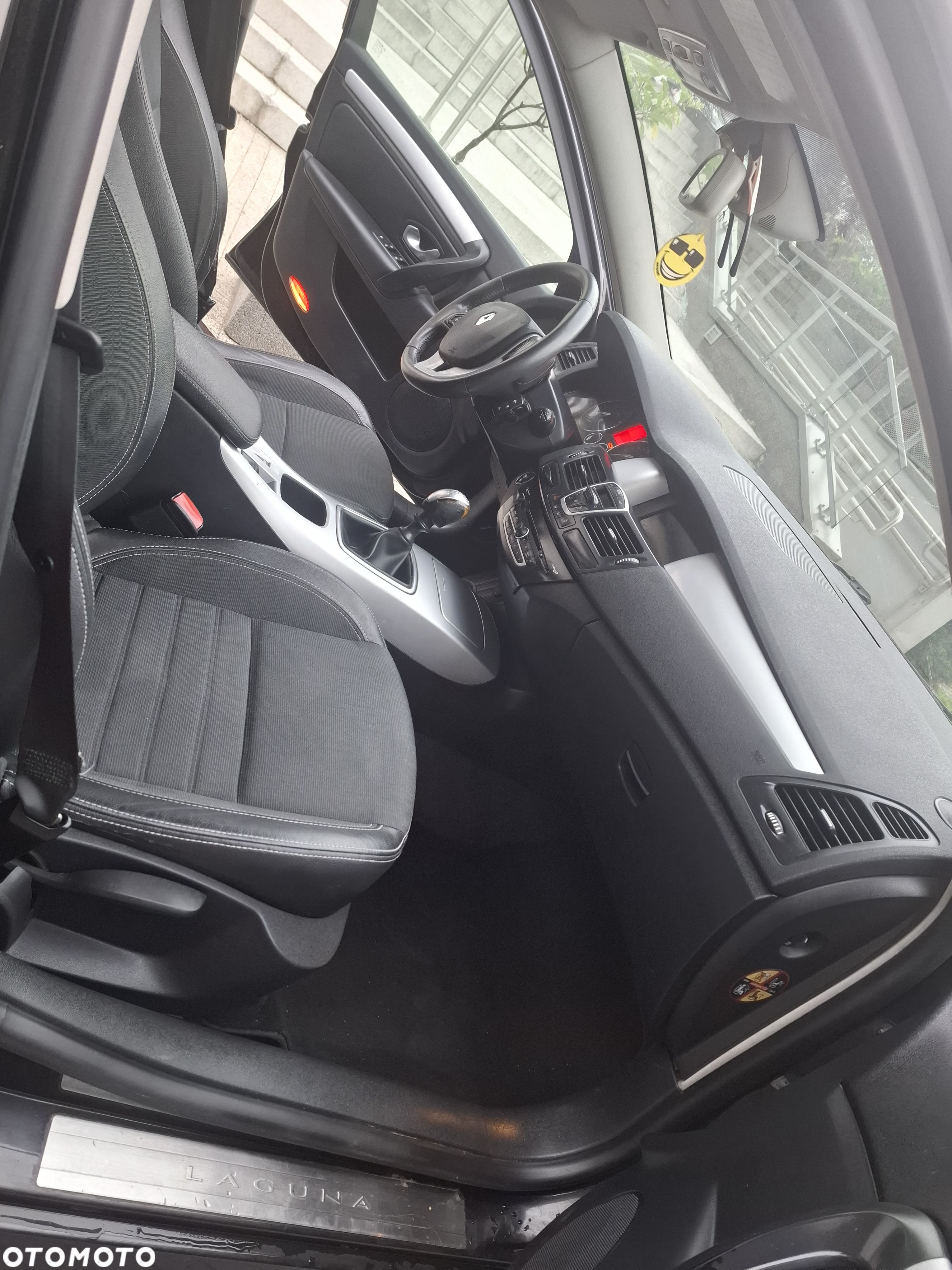 Renault Laguna - 1