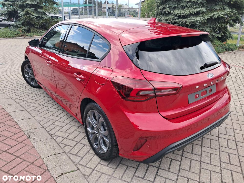 Ford Focus 1.0 EcoBoost mHEV ST-Line X - 10