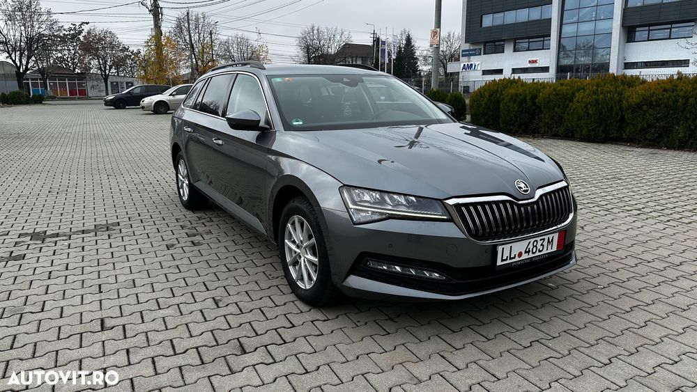 Skoda Superb Combi 2.0 TDI DSG Premium Edition - 1