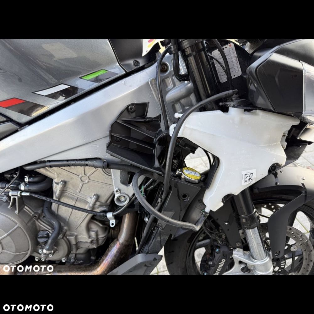 Aprilia Tuono - 10