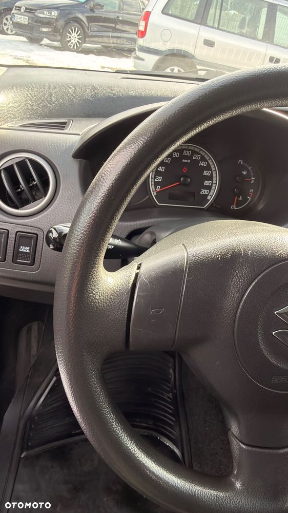 Suzuki Swift 1.3 Limited 25 - 38
