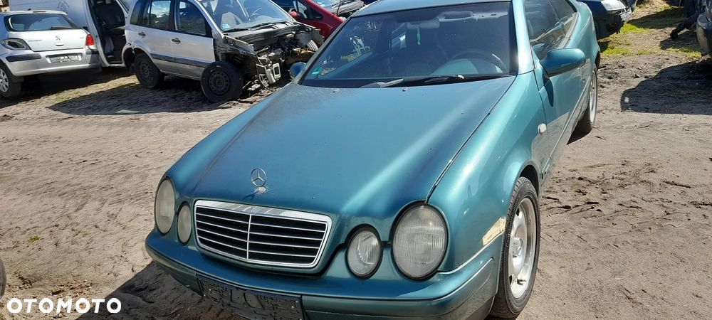 ZDERZAK TYLNY MERCEDES CLK W208 - 2