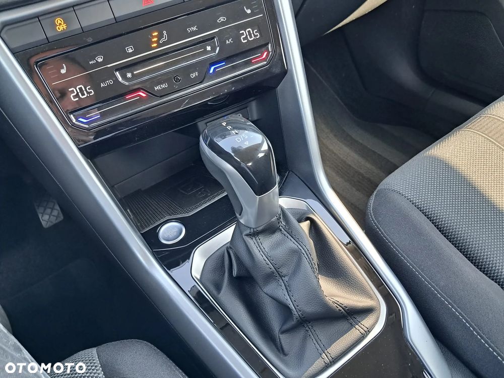 Volkswagen T-Roc 1.5 TSI Life Plus DSG - 24