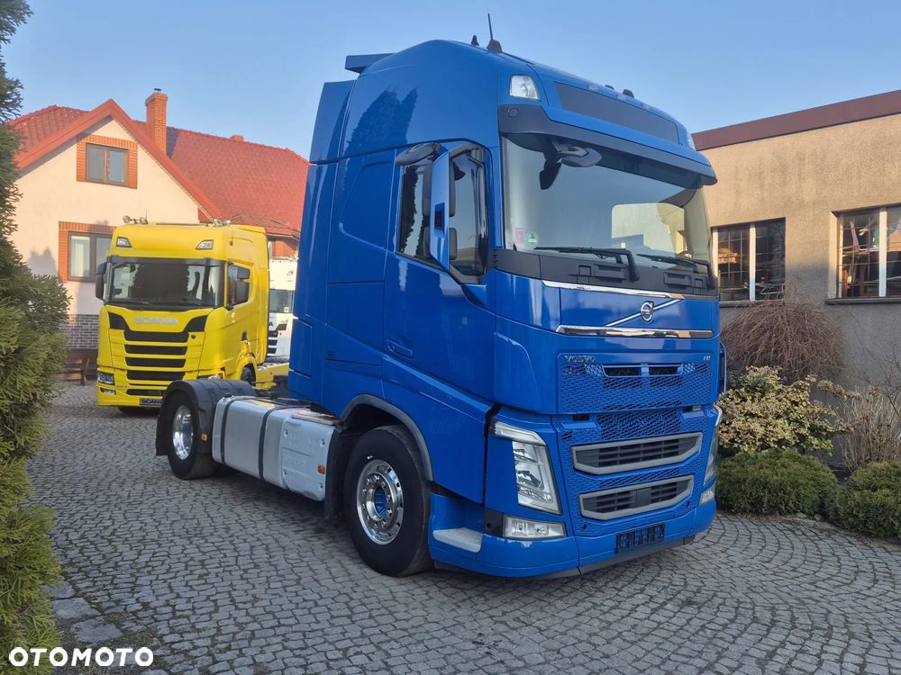 Volvo FH GLOBETROTTER - 37