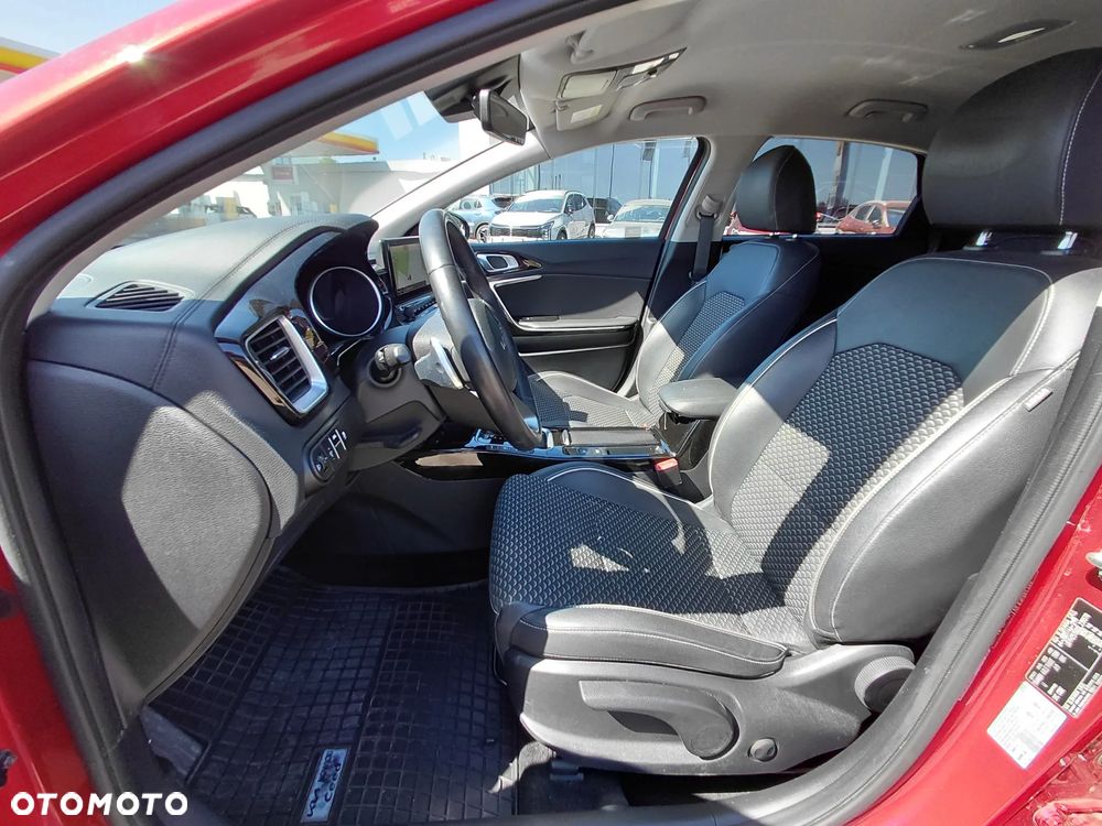 Kia Ceed 1.5 T-GDI Tribute DCT - 11