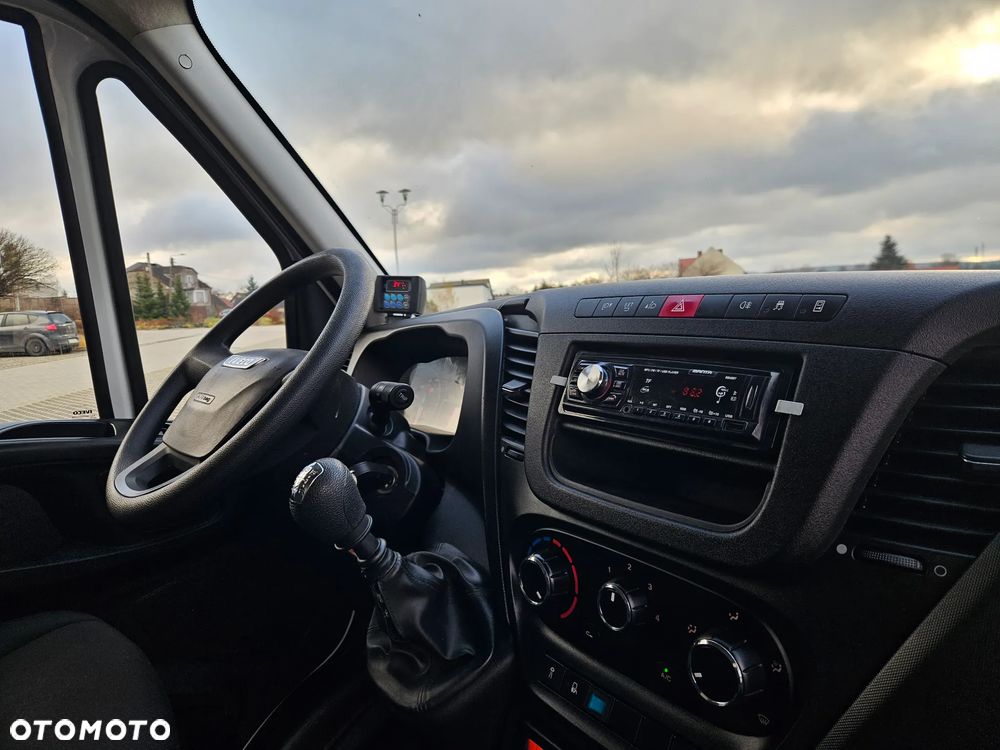 Iveco Daily 50-150 Chłodnia/ Mroźnia Dwie Komory, Wejście 400V, Winda 1000 kg. - 32