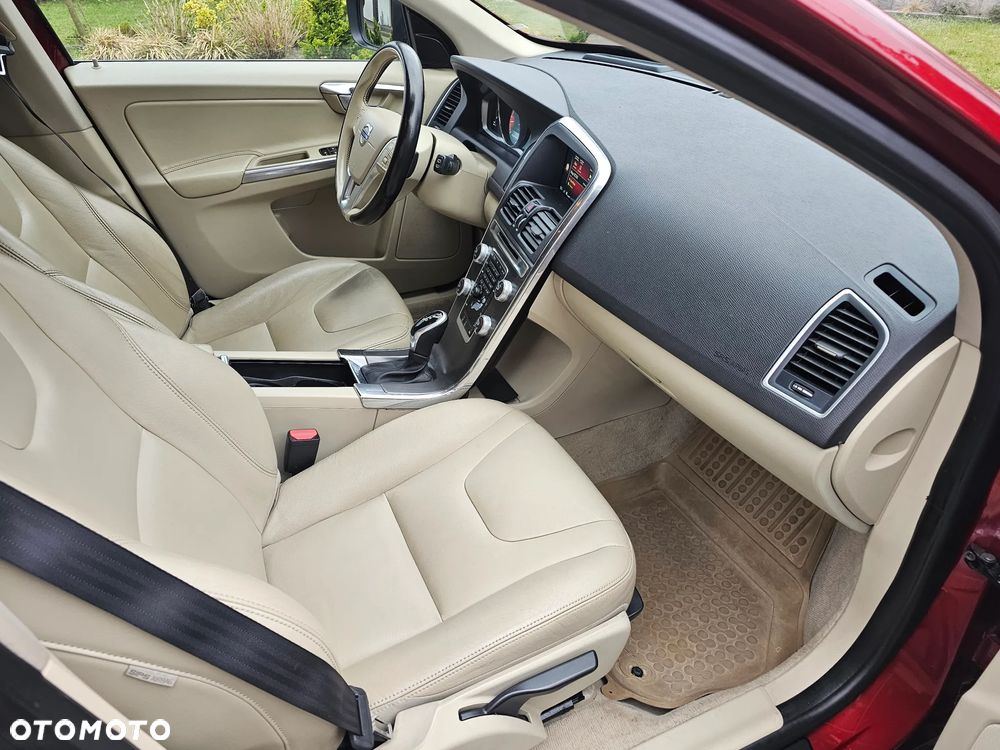 Volvo XC 60 D4 AWD Summum - 19