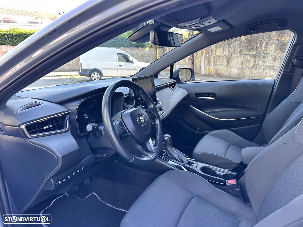 Toyota Corolla 1.8 Hybrid Square Collection - 27