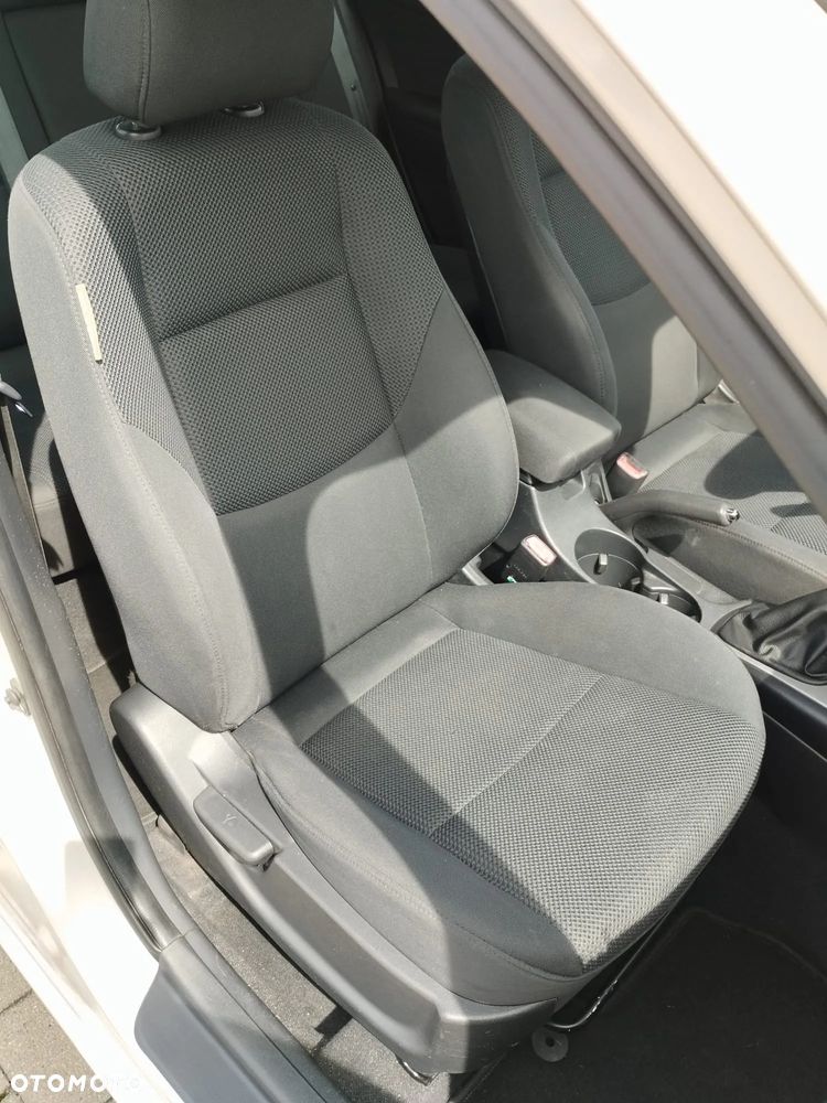 Hyundai i30 1.6 CRDi Comfort - 18