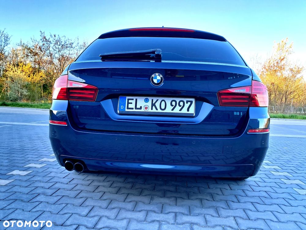 BMW Seria 5 525d Sport-Aut Luxury Line - 20