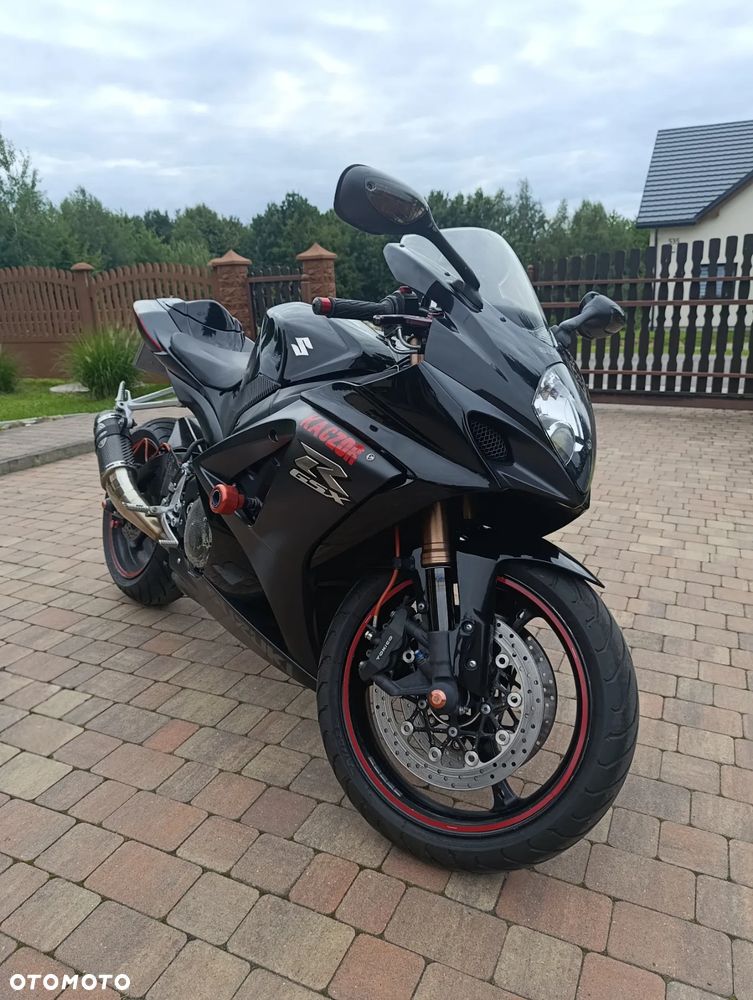 Suzuki GSX-R - 1
