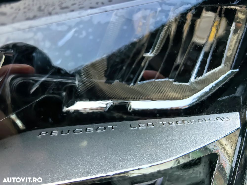 Peugeot 3008 Hybrid 225 e-EAT8 Allure Pack - 22