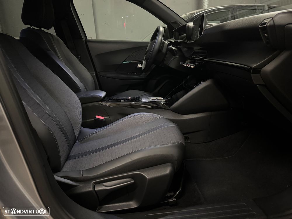 Peugeot e-2008 50 kWh Allure Pack - 23