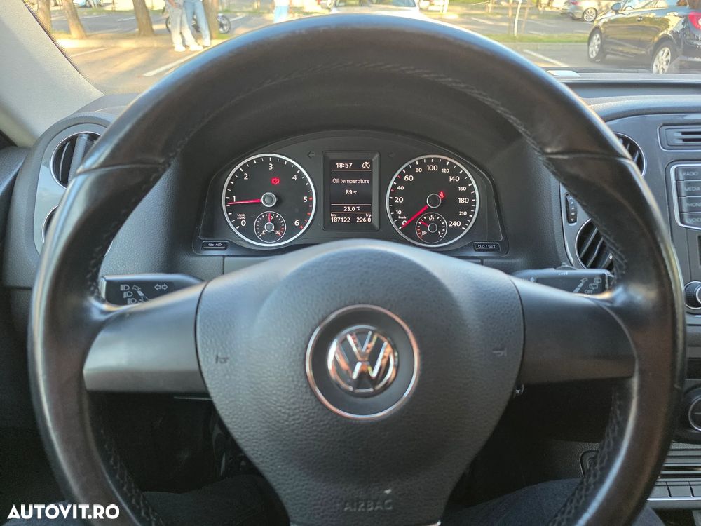 Volkswagen Tiguan 2.0 TDI DPF 4Mot Trendline - 10