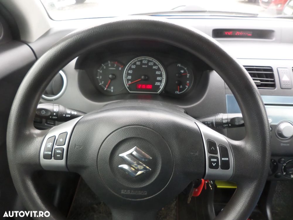 Suzuki Swift 1.3 Comfort - 28