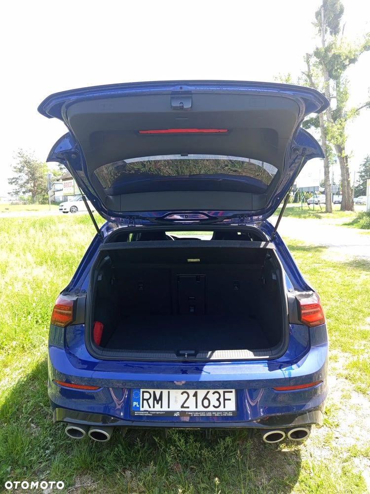 Volkswagen Golf - 6