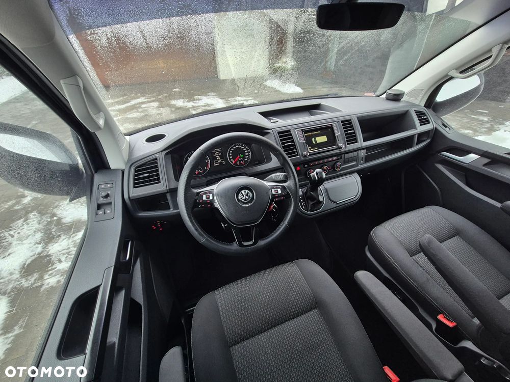 Volkswagen Multivan 2.0 TDI L1 Comfortline DSG - 25