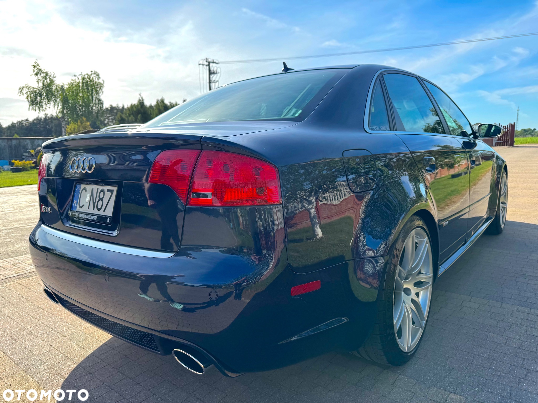 Audi RS4 Standard - 3