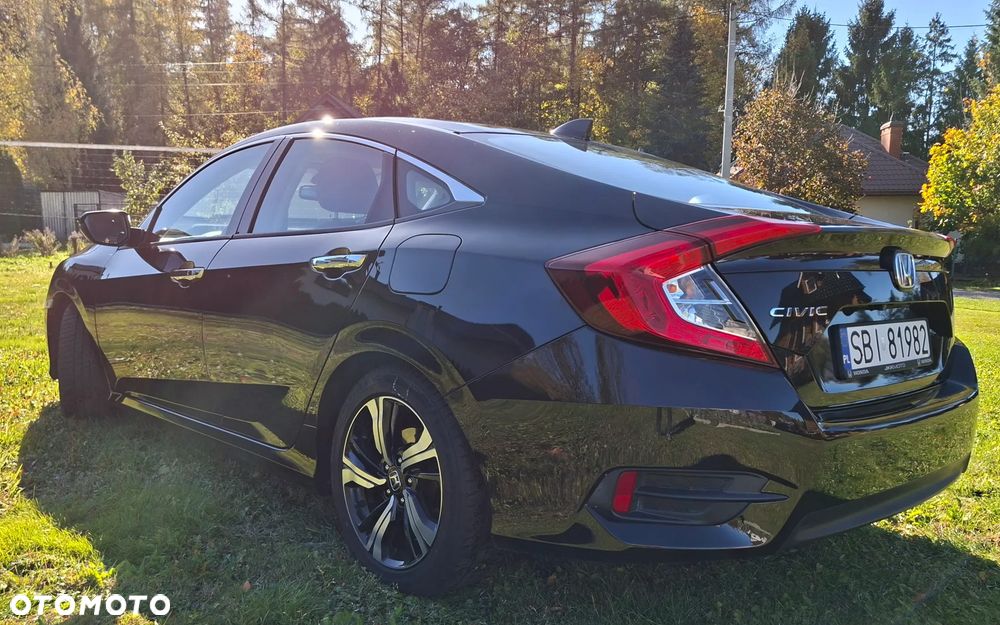 Honda Civic 1.5 T Executive - 13