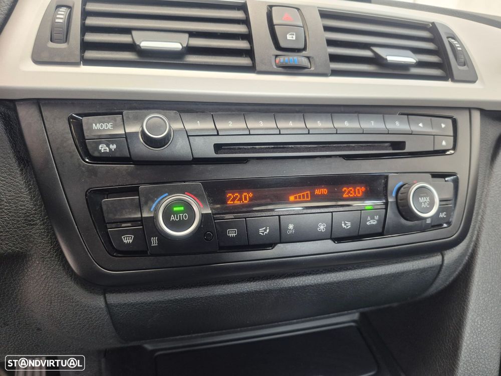 BMW 316 i Line Modern Auto - 15